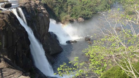 Athirappalli und Vazhachal Wasserfälle