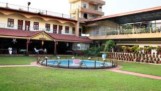 Click here to view the details of Alakapuri Hotels Pvt Ltd.