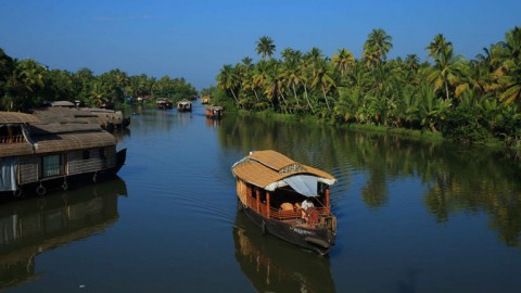 படகு வீடு