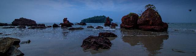 Sandy beach of Dharmadom