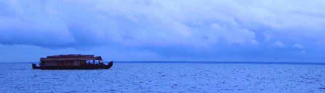 Vembanadu Lake & Houseboat from Kumarakom